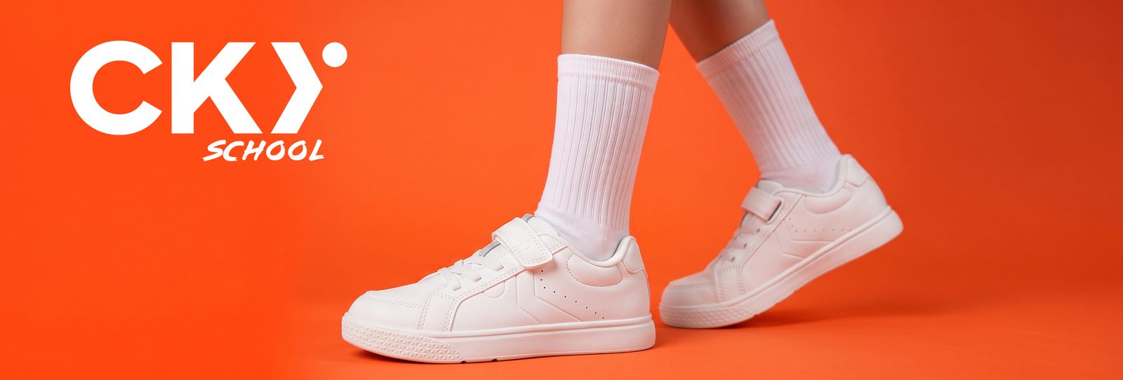 Zapatillas blancas escolares: cómo elegirlas y cuidarlas